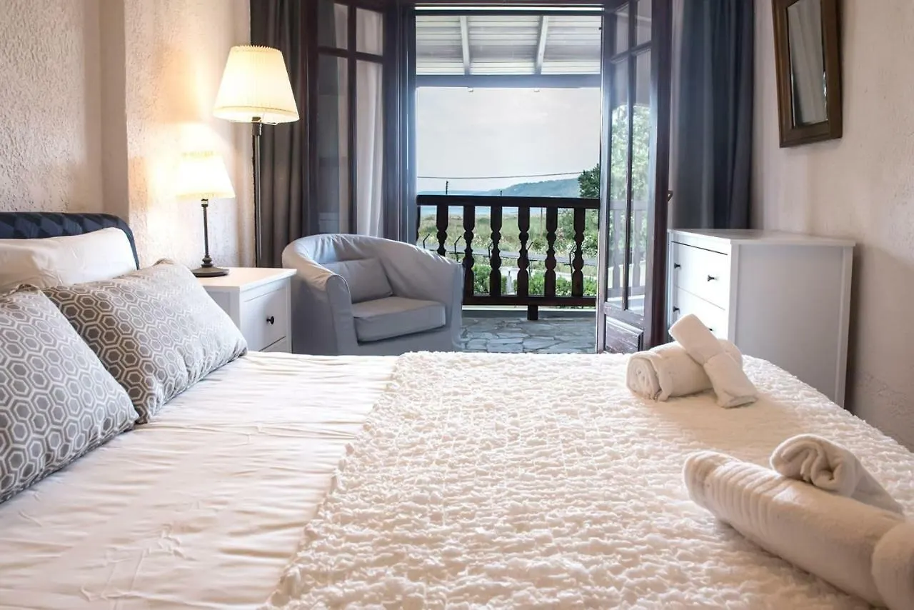 Vakantiehuis White Blossom Villa #Fourka Skála Foúrkas Griekenland
